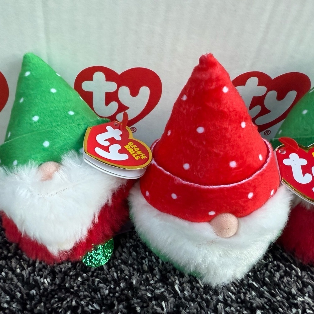 4 NEW Ty Topsy Turvy Gnome Plush - Festive Red Greeen White Christmas Brand New - Picture 12 of 12